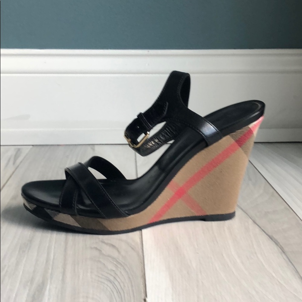 Burberry sandals